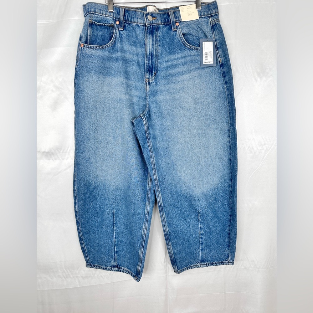 Universal Thread High Rise Cropped Straight Jeans - Light Blue Denim